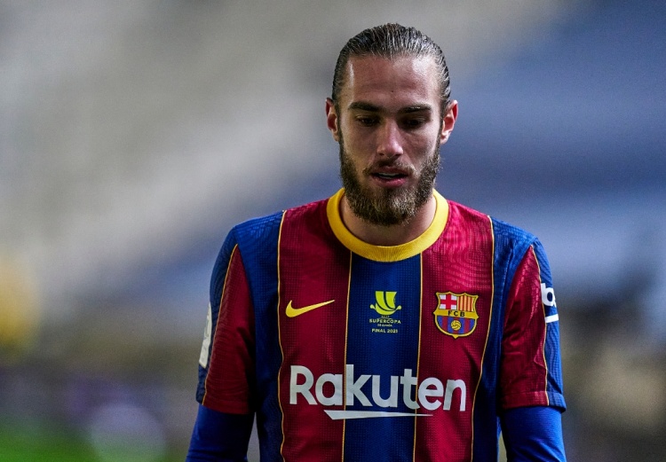 世体:内托、明格萨可能是接下来离队的巴萨球员