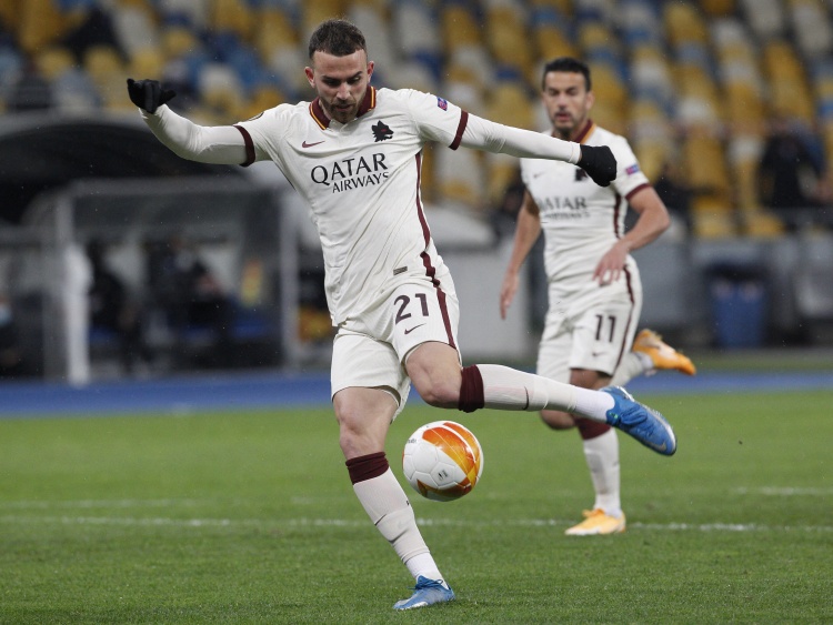 世体:马约拉尔会随皇马参加美国行,安切洛蒂将对其进行考察