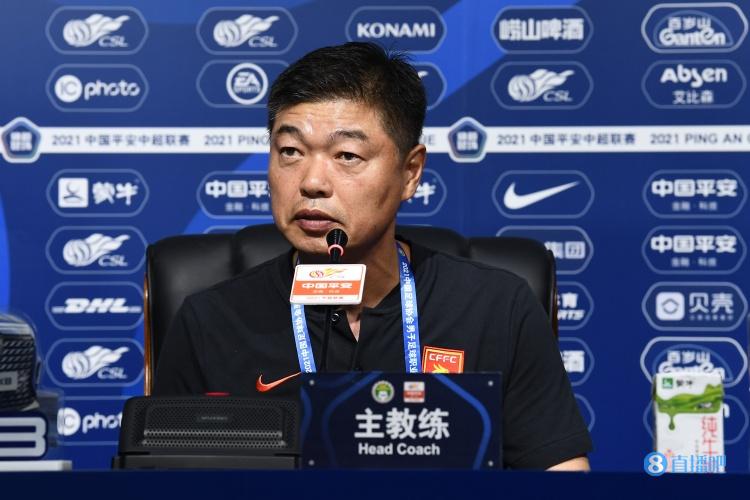 金钟夫:奥斯卡让海港变得更强 张威伤势还不是很明朗