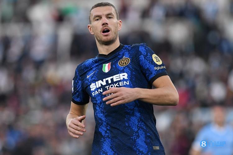 斯基拉:哲科希望留在国米,他过去几周拒绝了三份报价