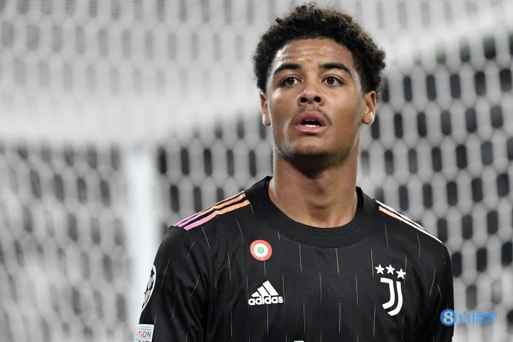 意媒:尤文小将德温特将租借至恩波利,双方几小时内将再次接触