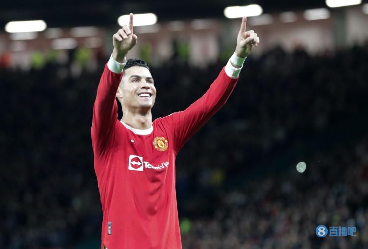 西尔维斯特:曼联最好能留下C罗,因为他是更衣室的重要人物