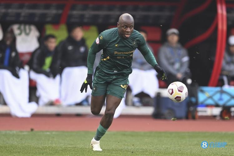 浙江队首次在中超击败大连人,终结面对对手7场不胜