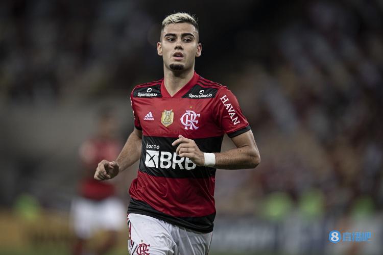 弗拉门戈官方:A-佩雷拉租借合同到期返回曼联