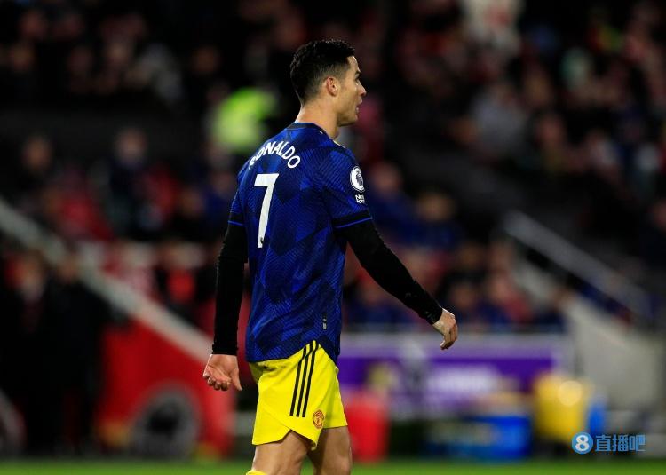 TA：预计C罗今日也不会归队参加训练，暂不确定球员何时能归队