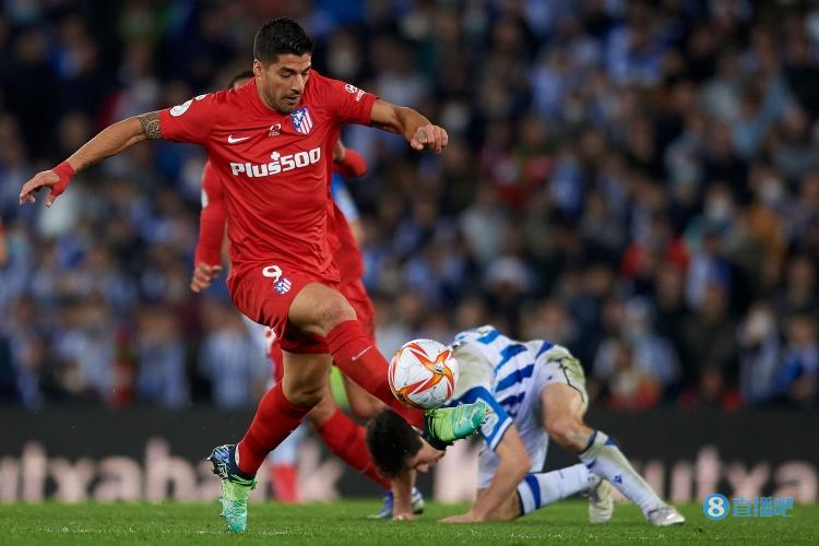 记者:苏亚雷斯被推荐给多特,以替代患病的阿莱