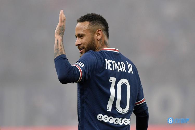 巴媒:内马尔与加尔蒂讨论战术及场上位置,新赛季将承担更多责任