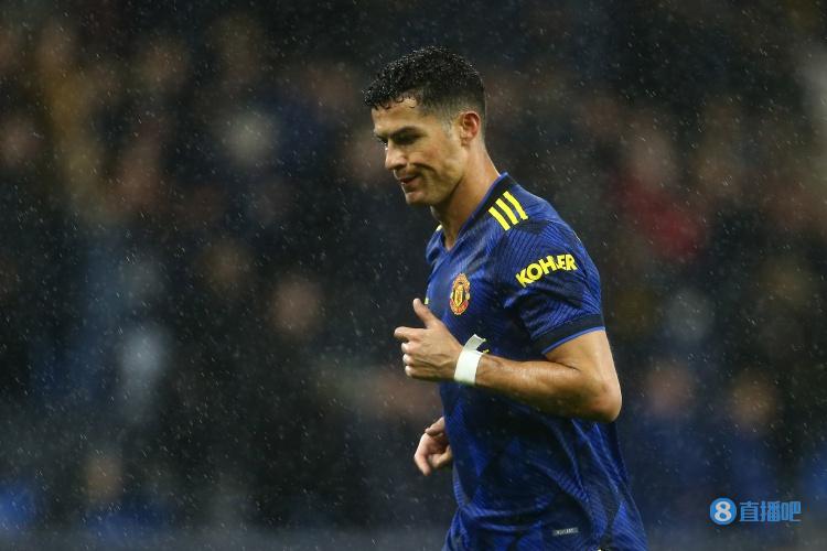 沃诺克:滕哈赫不会在意C罗离队,他要使更衣室更加团结