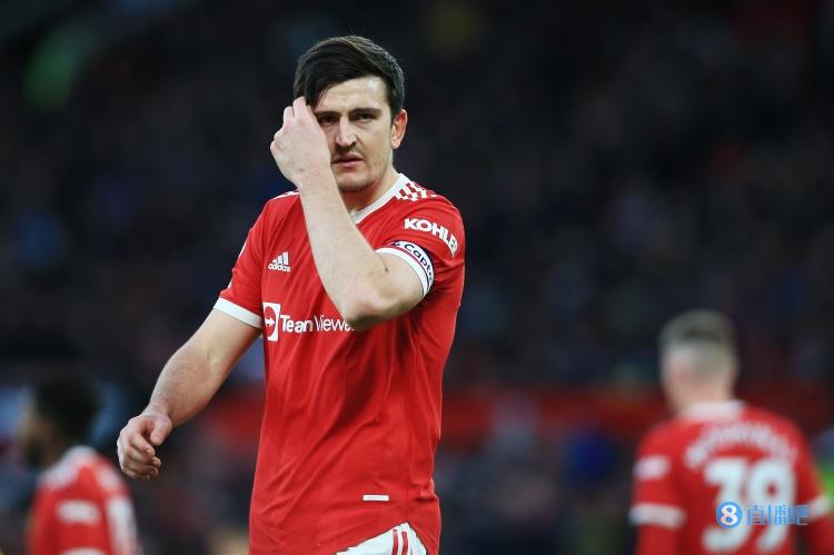 阿邦拉霍:马奎尔想证明自己 滕哈赫需观察几场比赛再考虑换人