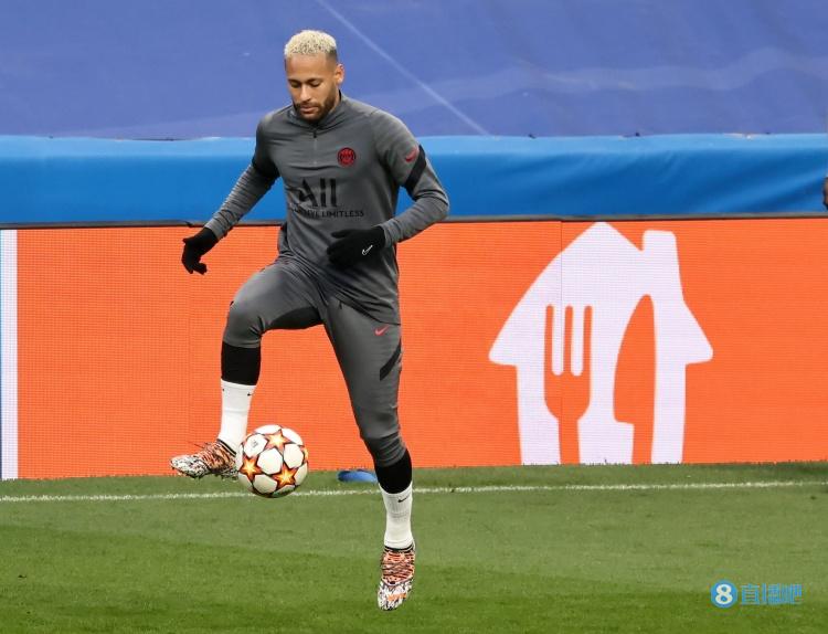 内马尔:新赛季会找回射门状态,假期里训练了很多头球任意球