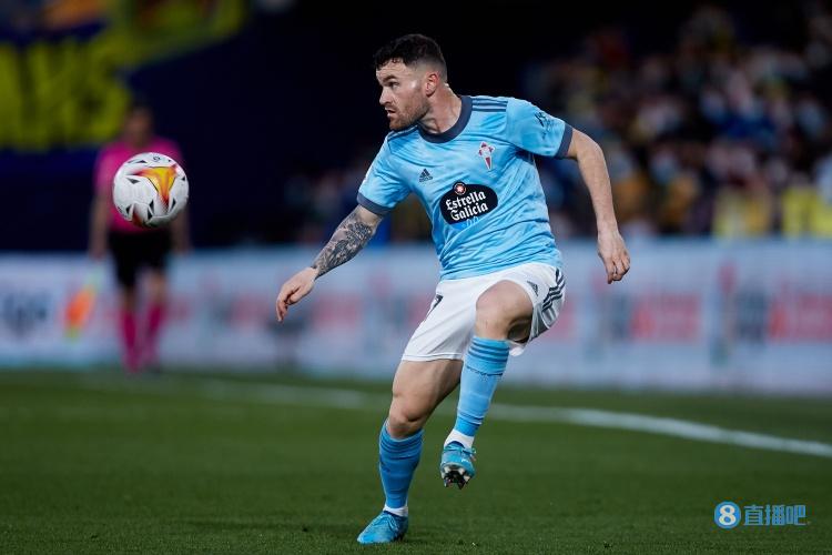 世体:若无法签下阿隆索,巴萨将追逐塞尔塔左后卫加兰