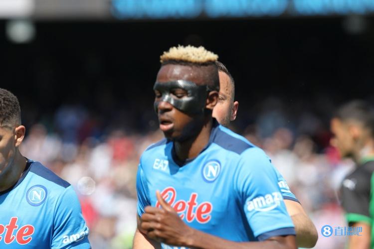 那不勒斯总监:我们还没有收到拜仁对奥斯梅恩的报价