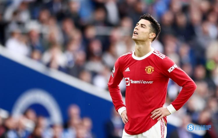 记者:C罗本该用闲暇时间澄清过去几周的事,曼联球迷应得到解释