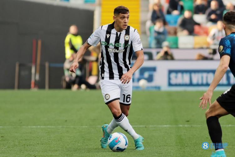 记者:莫利纳想为马竞效力,他也是西蒙尼的第一选择