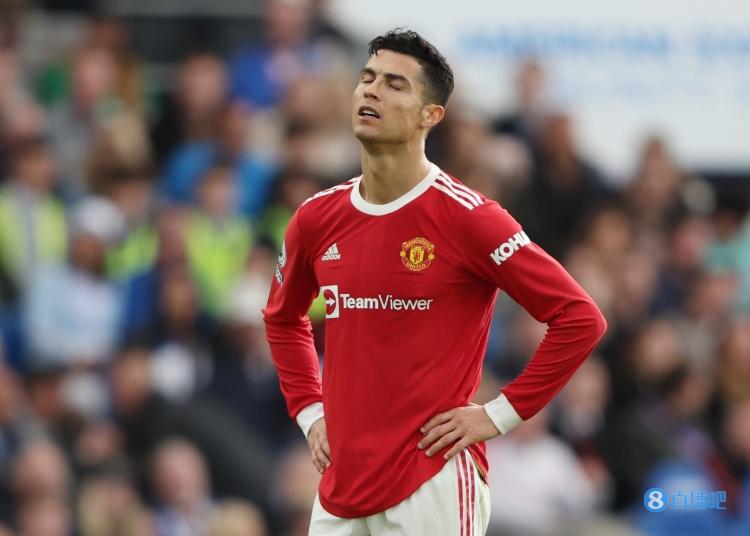 天空记者:曼联希望尽快解决C罗的问题,C罗仍有可能表态留队