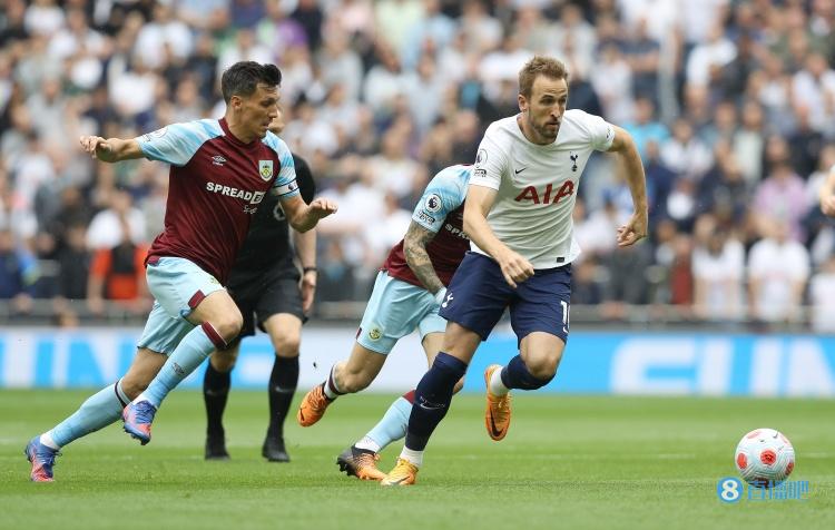 记者:凯恩今夏对拜仁来说太贵了,而且热刺也不会出售他