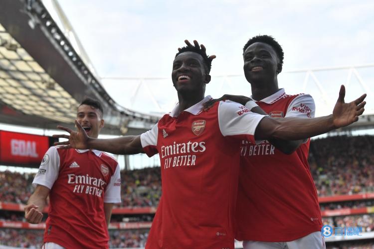 恩凯提亚谈热苏斯:希望我们能继续进球,一起做打电话的庆祝动作