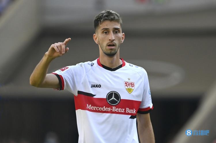 图片报:此前因涉嫌强奸被捕的斯图加特球员卡拉佐被5万欧保释