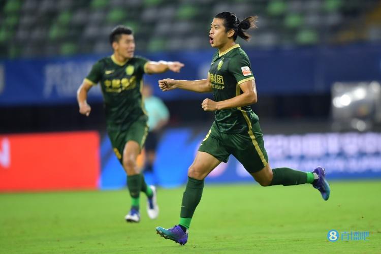 记者:国安明天正式收假,晋鹏翔和张玉宁伤势仍在恢复中