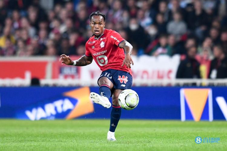 记者:巴黎和里尔未就桑谢斯达正式协议,但完成转会只是时间问题