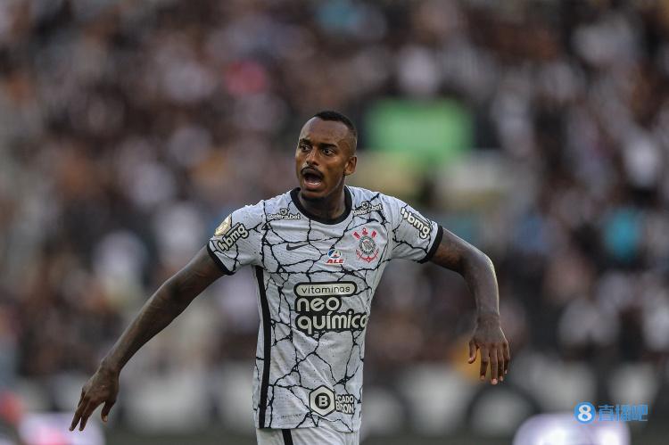 巴西媒体:米兰有意科林蒂安后卫劳尔-古斯塔沃