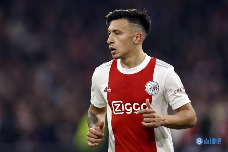 记者:曼联总价5000万欧再次报价利桑德罗-马丁内斯