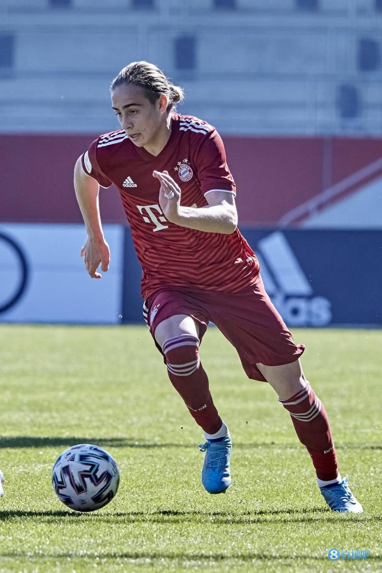 每体:尤文和巴萨在竞争17岁的伊尔迪兹,现阶段尤文领先