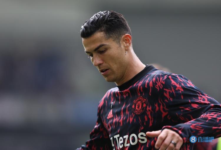 罗马诺:滕哈赫等待与C罗见面,他希望C罗改变想法