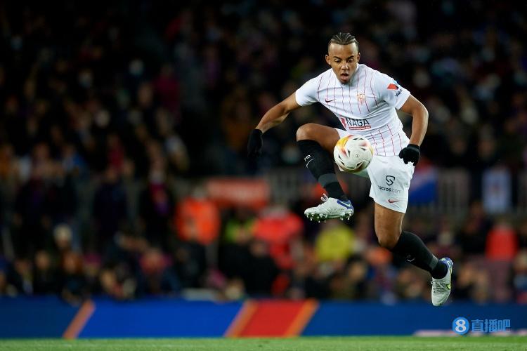 世体:巴萨相信孔德会信守诺言,拒绝切尔西的报价并加盟己队