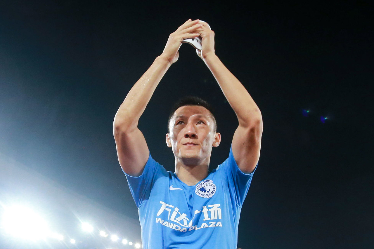 王长庆:大连人真补发工资了,跟周挺在一起时他收到进账短信了