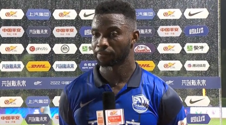 沧州外援奥斯卡：对方密集防守给很大限制，我这场比赛尽力了