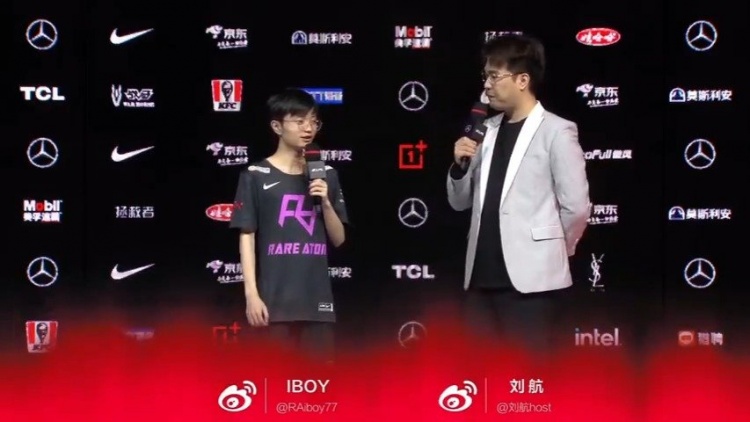 RA赛后采访iBoy:第一把被翻了火大,直接第二把上点火兰博