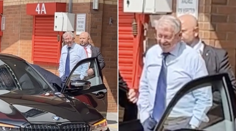 邮报:球迷在老特拉福德外恳求弗格森出山执教曼联,后者笑而不语