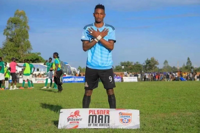 大连人官方:中锋曼佐基正式加盟球队