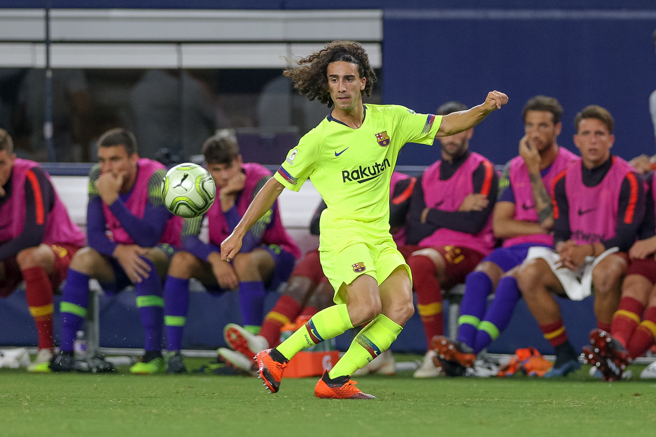 记者:切尔西告知布莱顿愿支付5000万镑,库库雷利亚也愿加盟蓝军