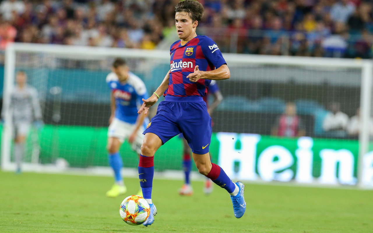 22岁就踢美职联!官方:普吉转会洛杉矶银河,巴萨保留回购权