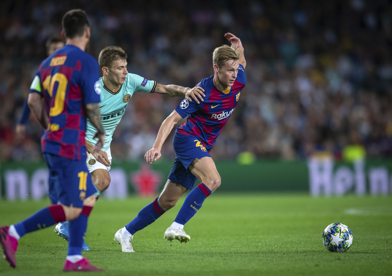 记者:德容想要踢欧冠,他认为切尔西是比曼联更好的去处