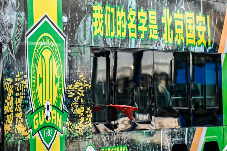 体坛:国安第一时间与一位外籍主帅沟通,对方对执教国安充满自信