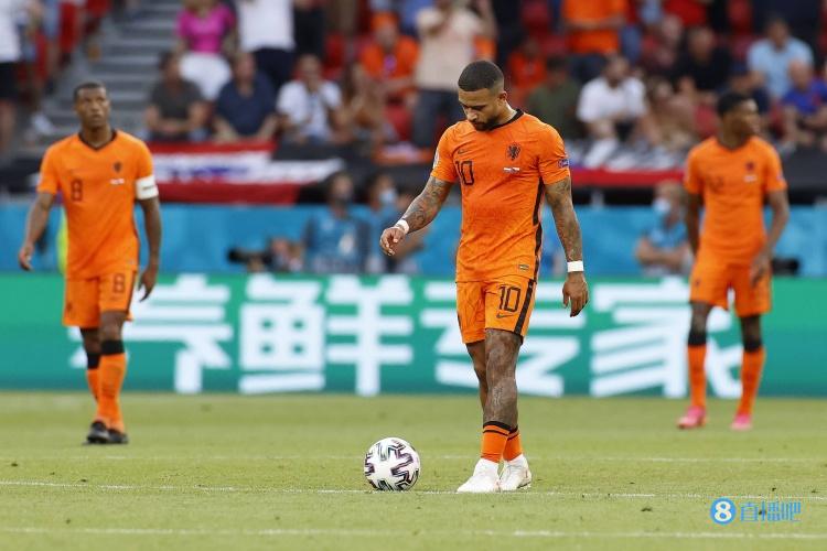 每体：尤文同意附带强制购买权签德佩，但球员需先与巴萨续约一年