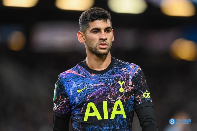 记者:C-罗梅罗恢复良好,他与斯基普都有望下周回归训练