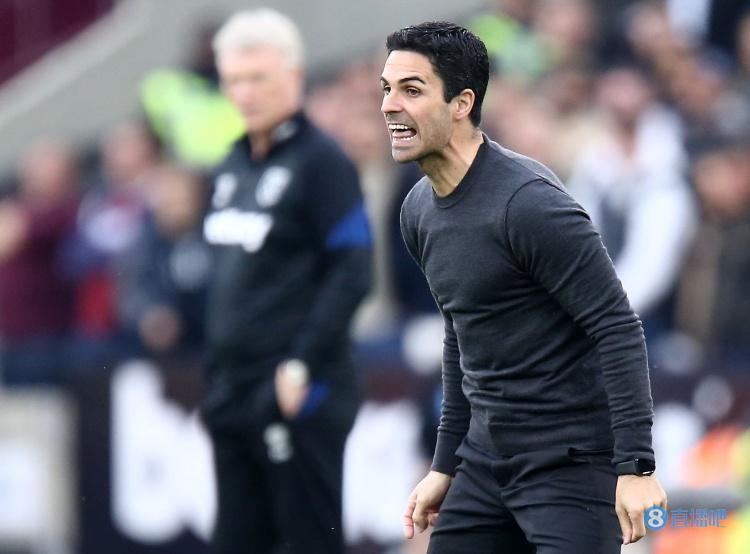 福登:阿尔特塔是一名出色的教练,我对阿森纳纪录片挺感兴趣