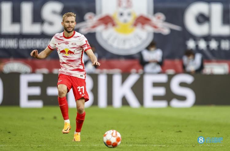 体图：格拉文贝赫表现抢眼，拜仁更衣室认为没必要再买莱默尔