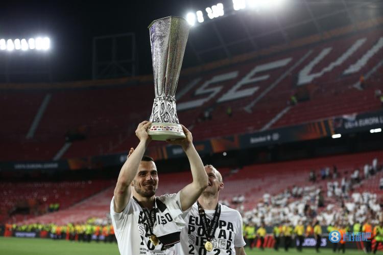 佩杜拉:科斯蒂奇仍想去尤文,预计转会费1000万欧+奖金