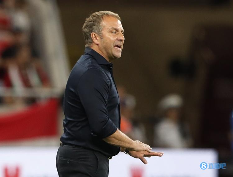 弗里克:拜仁很好地处理了莱万的离开,我好奇最终会发生什么