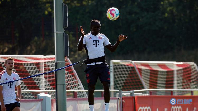 格拉斯纳：萨堡时期建议马内学德语，但他说想去英超而学了英语