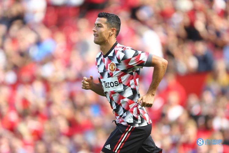 CBS:C罗为离开曼联准备降薪30%,若加盟多特还愿接受减薪合同