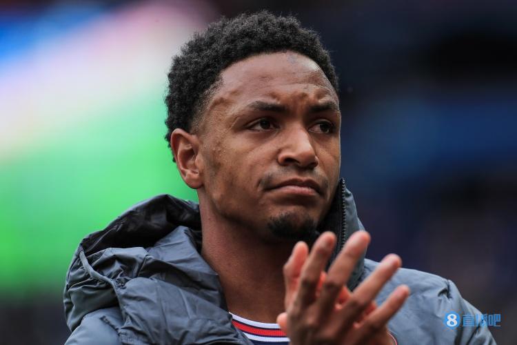 队报:巴黎中卫迪亚洛拒绝米兰邀约,维拉等队仍有意