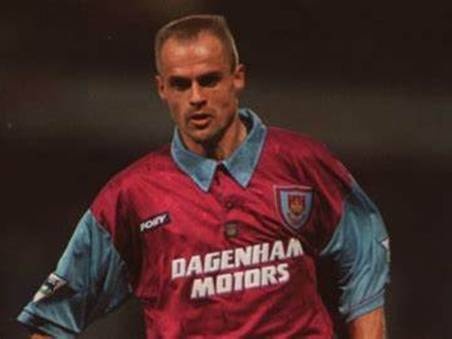 马尔科-博格斯:往事触目惊心,他差点“杀死”加里-内维尔