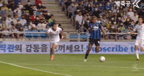 这都没犯规?奇诚庸粗野动作导致对手受伤引发争议