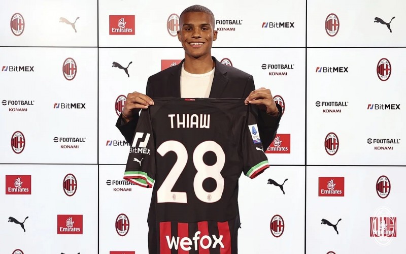 佳夫:仍不相信自己已成为米兰球员 亚亚-图雷是我的偶像